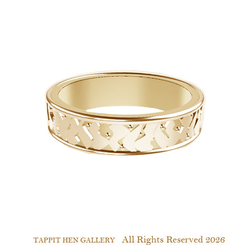 Edinburgh Crags Wedding Ring in 9ct Yellow Gold