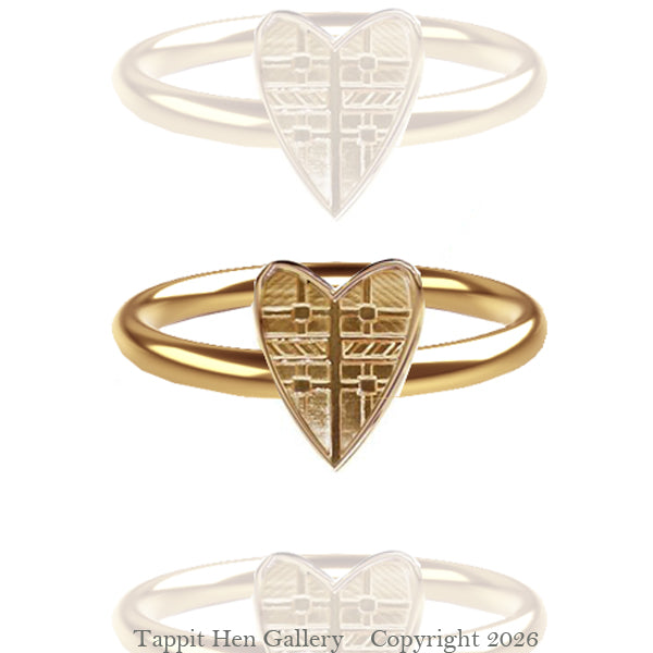 Fluid Tartan Wee Heart Ring in 9ct Yellow Gold