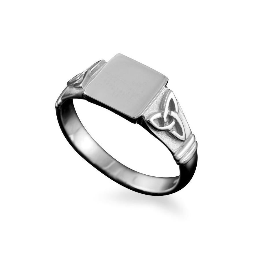 Large Celtic Trinity Knot Signet Ring in Platinum